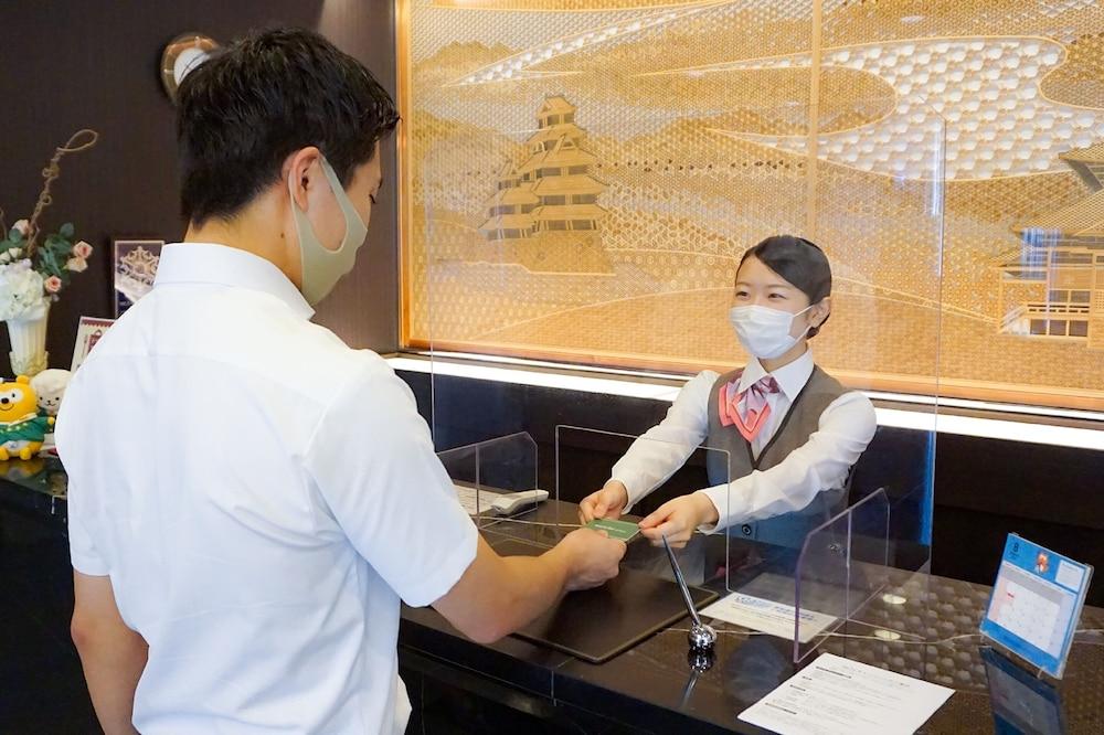 Hotel Route-inn Yokkaichi